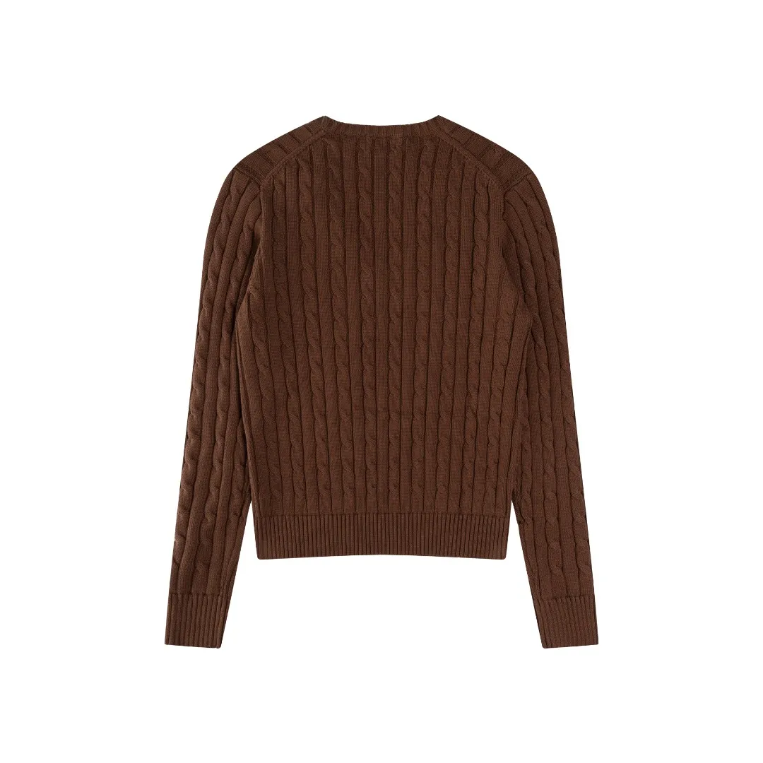 P210 #R90 RALPH LAUREN Thirteen colors of Ralph Lauren classic small label embroidery V-neck pullover cable cardigan sweater women's top, high-density LOGO embroidery on the chest, original customization of tag accessories. Made of pure cotton yarn, pure cotton is skin-friendly and comfortable, small label war horse embroidered twist button V-neck sweater🐎High quality, follow the blogger to learn how to wear it! Let’s buy a Ralph Lauren cable sweater. It’s a super hard-to-find series after it became popular. It’s hard to find one on the official website. It’s simple and practical to wear, with a lazy and loose feel. The thickened fabric has more texture, feels soft and delicate, and has a loose fit. Whether worn alone or layered, you can wear different styles of fashion with just one piece!   Size： Sleeve length: 60/61/62/63